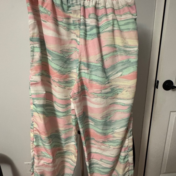 Adidas SET pastel marble hoodie and joggers in pink, mint & cream. - Picture 5 of 11